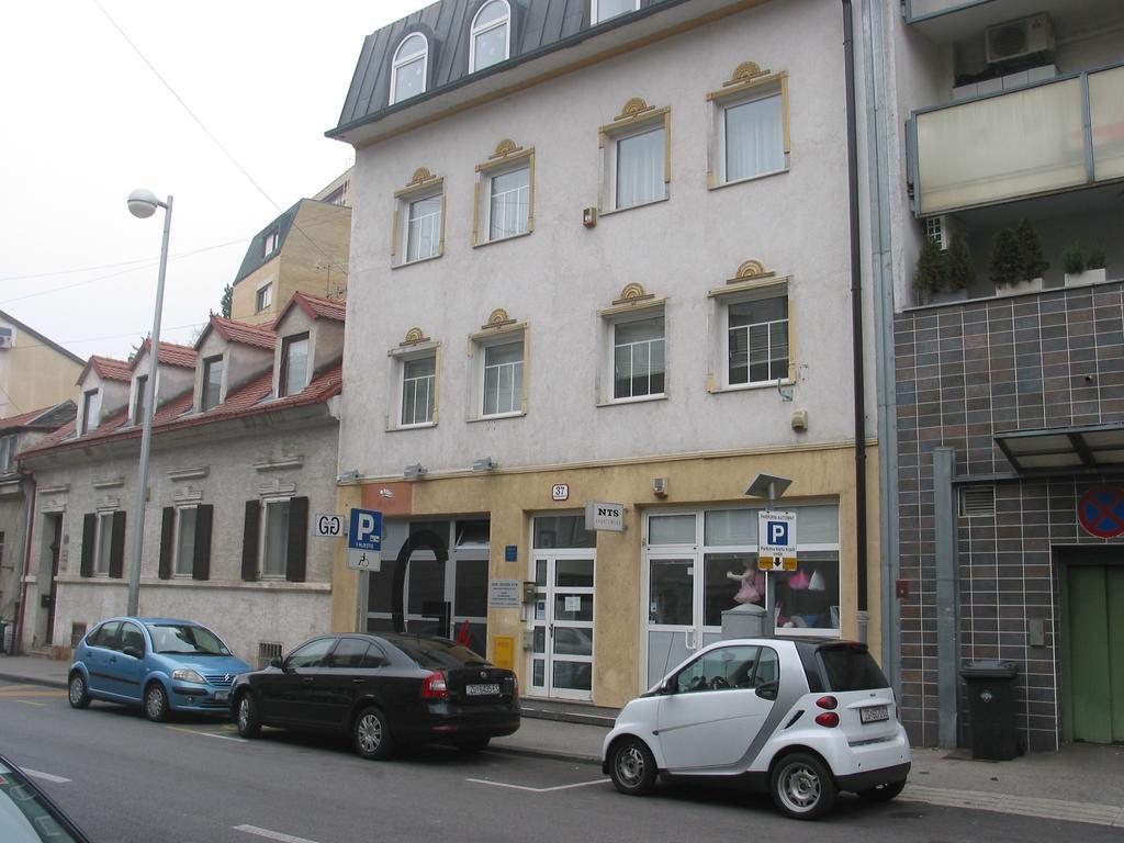 Apartment Fleger Zagreb Ngoại thất bức ảnh